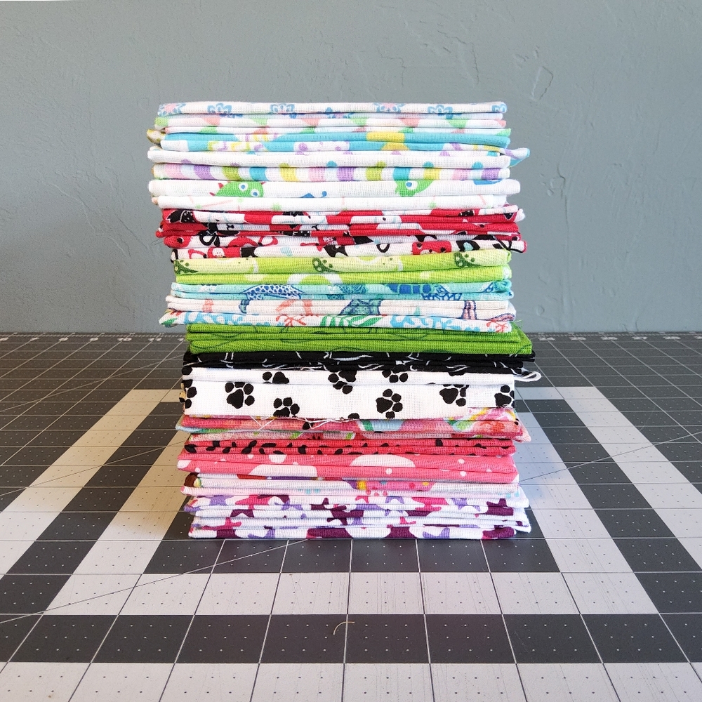 Cotton Quilting Craft Fabric Fat Quarter Bundle Pink Blue Cat Dog Food 35 FQ